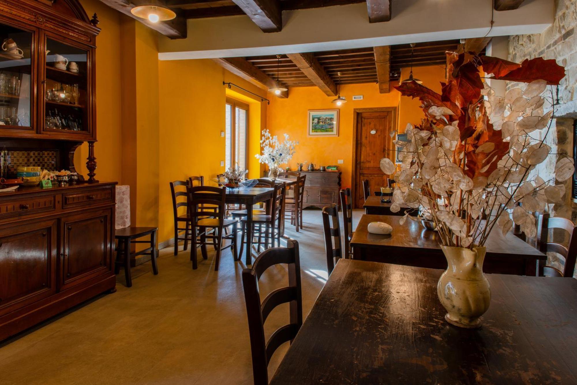 Locanda Della Rocca 萨尔纳诺 外观 照片