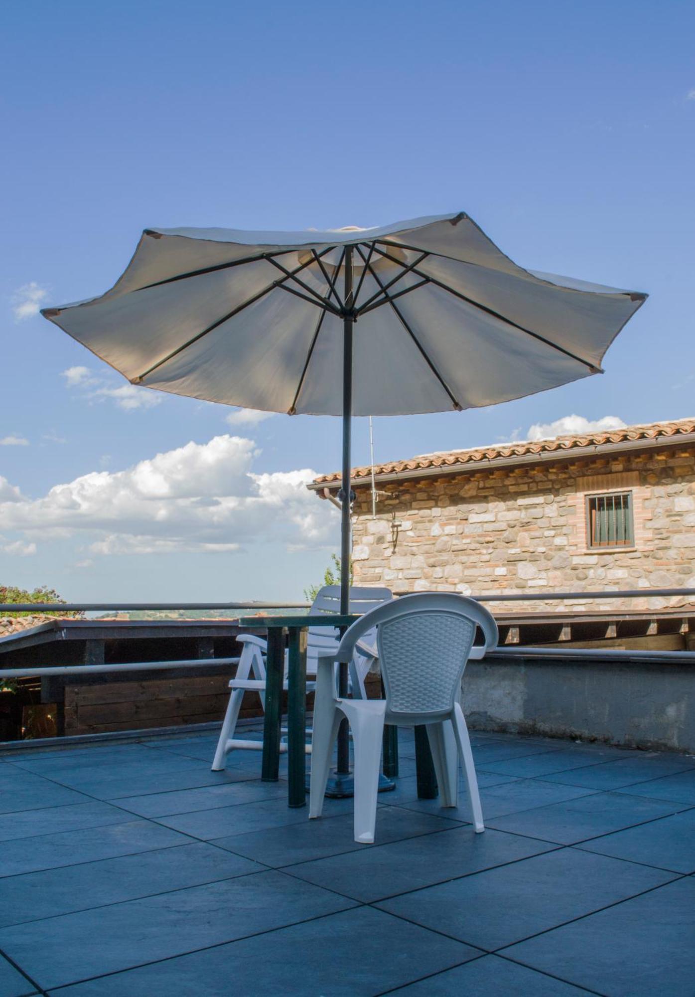 Locanda Della Rocca 萨尔纳诺 外观 照片